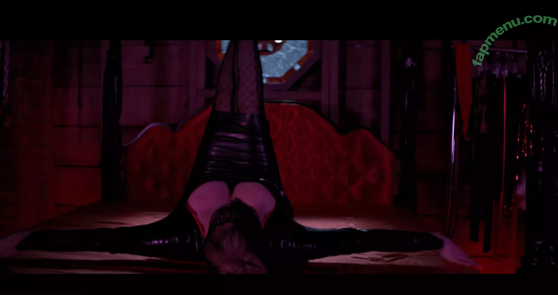 Alyssa Milano nude photo #0142 (alyssa_milano / milano_Alyssa)