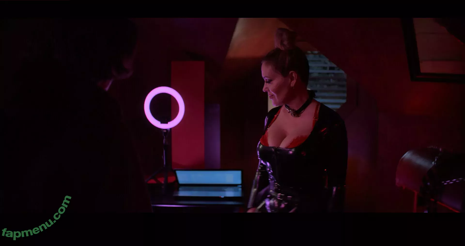 Alyssa Milano nude photo #0155 (alyssa_milano / milano_Alyssa)