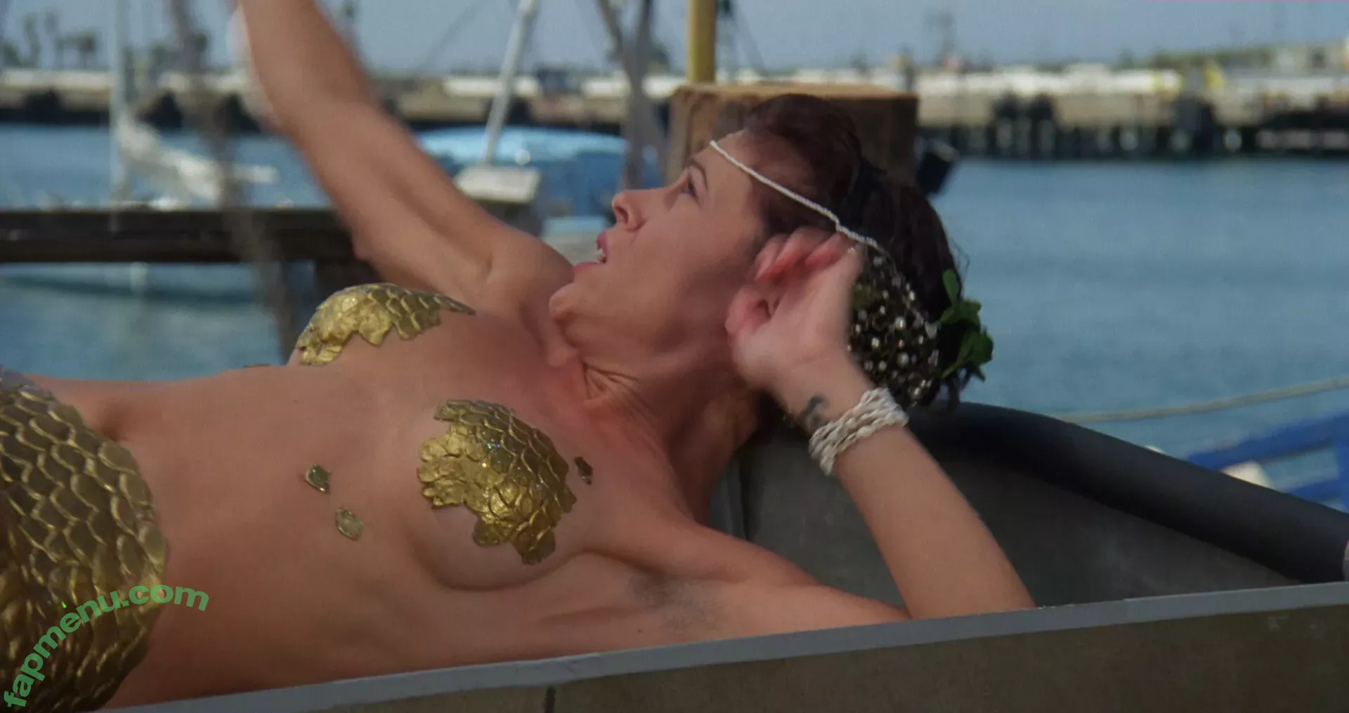 Alyssa Milano nude photo #0189 (alyssa_milano / milano_Alyssa)