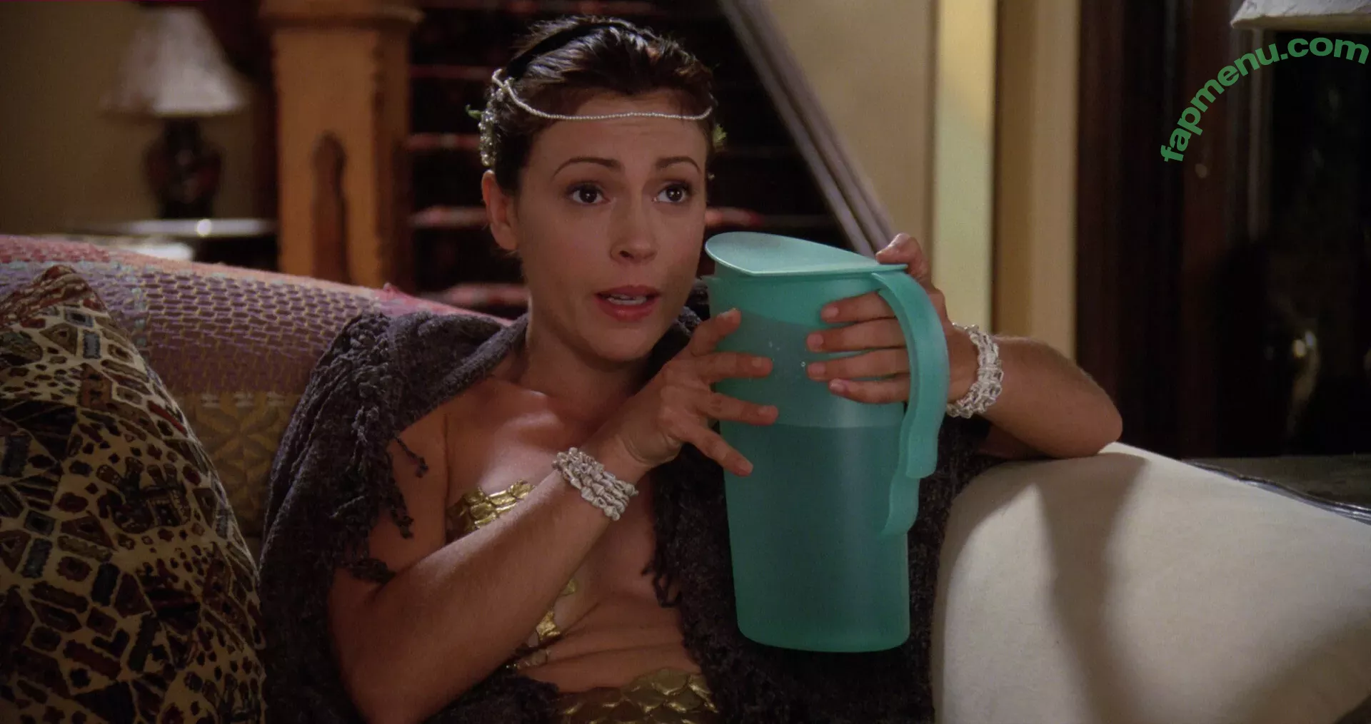 Alyssa Milano nude photo #0194 (alyssa_milano / milano_Alyssa)