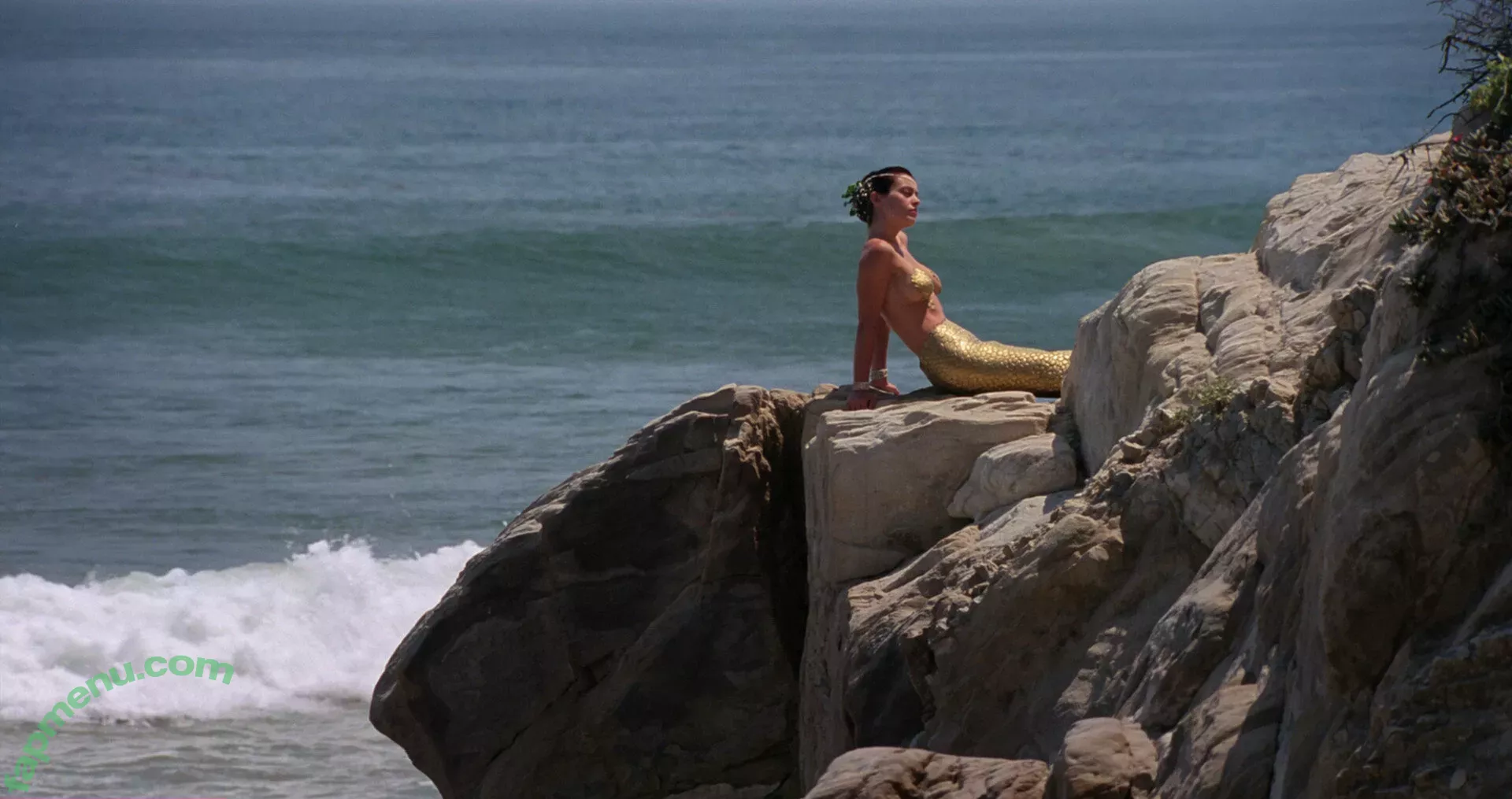 Alyssa Milano nude photo #0203 (alyssa_milano / milano_Alyssa)