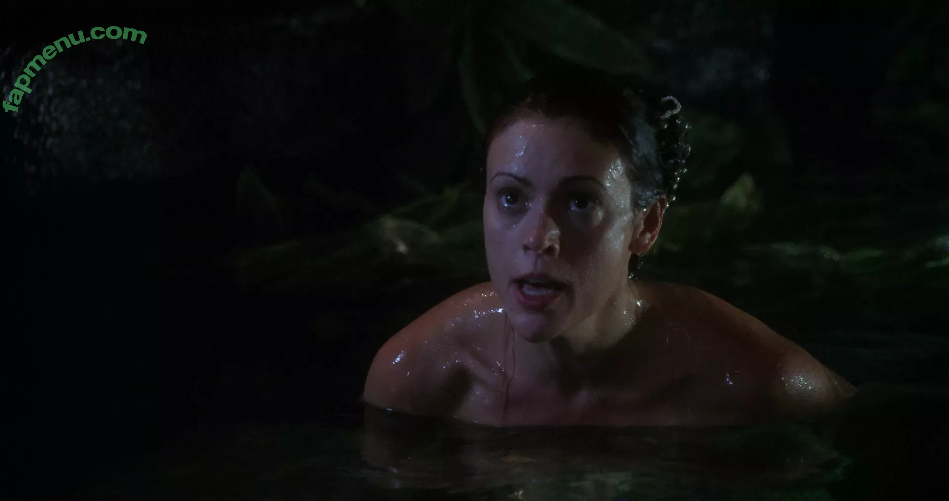 Alyssa Milano nude photo #0204 (alyssa_milano / milano_Alyssa)