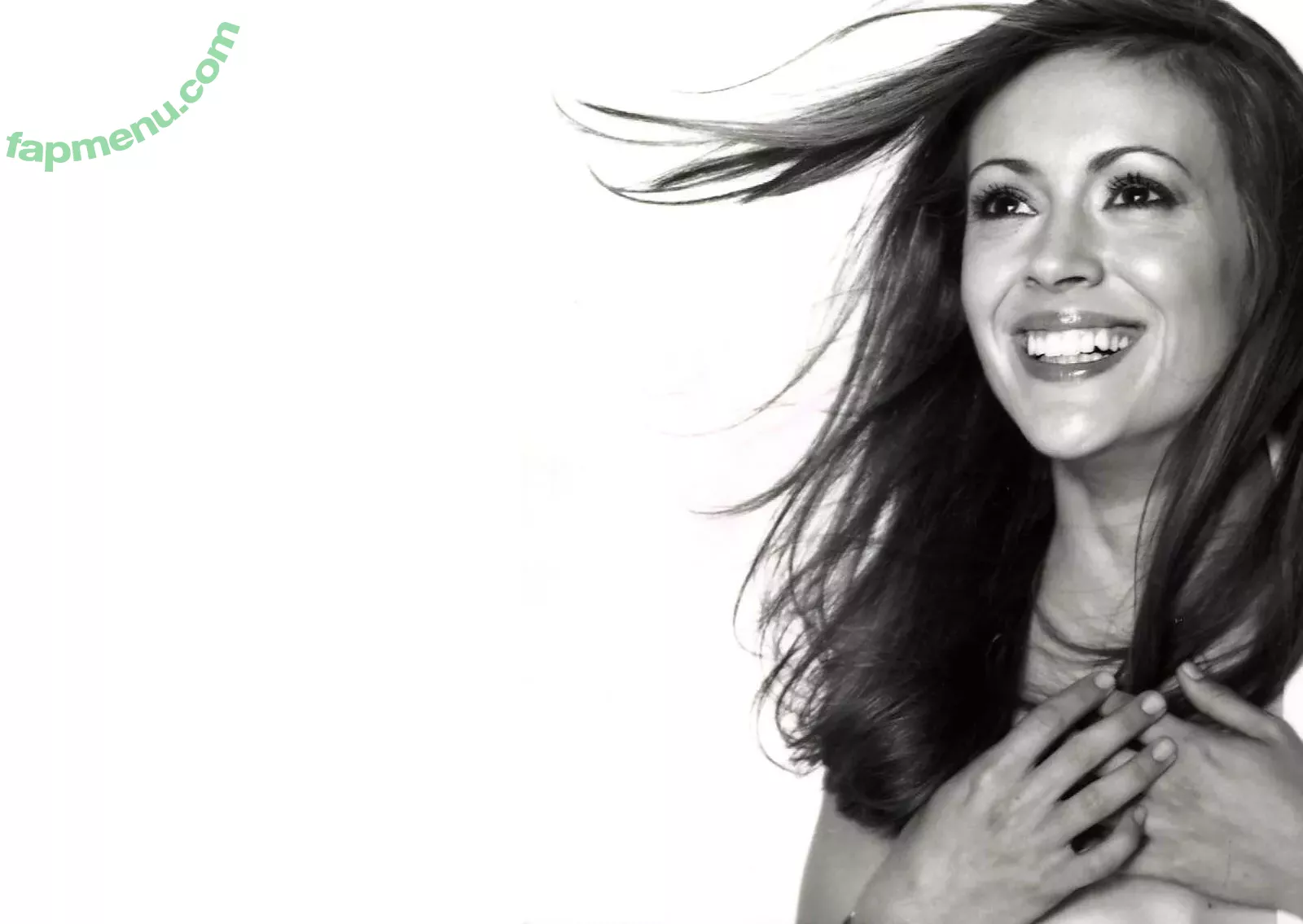 Alyssa Milano nude photo #0257 (alyssa_milano / milano_Alyssa)