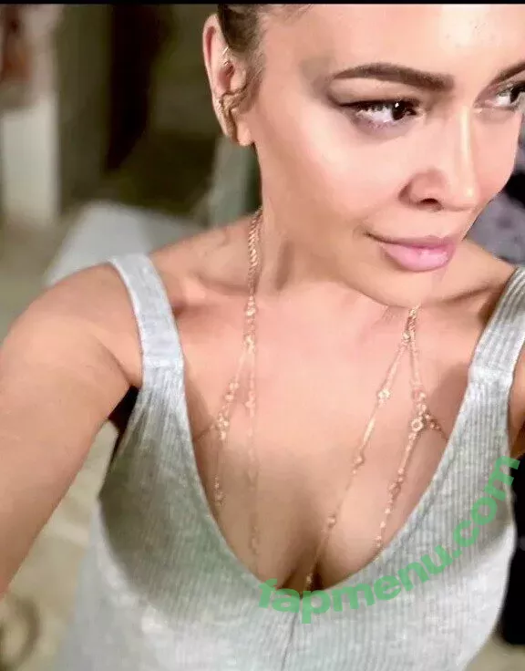 Alyssa Milano nude photo #0304 (alyssa_milano / milano_Alyssa)