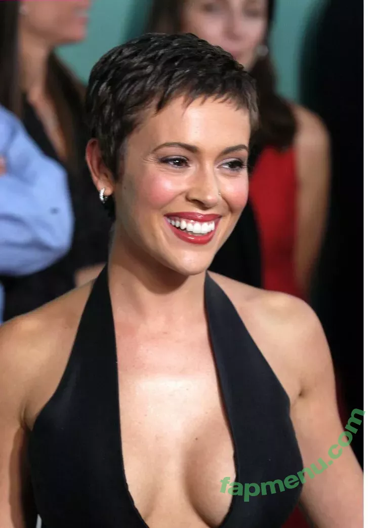 Alyssa Milano nude photo #0339 (alyssa_milano / milano_Alyssa)