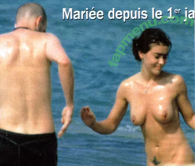 Alyssa Milano nude photo #0374 (alyssa_milano / milano_Alyssa)