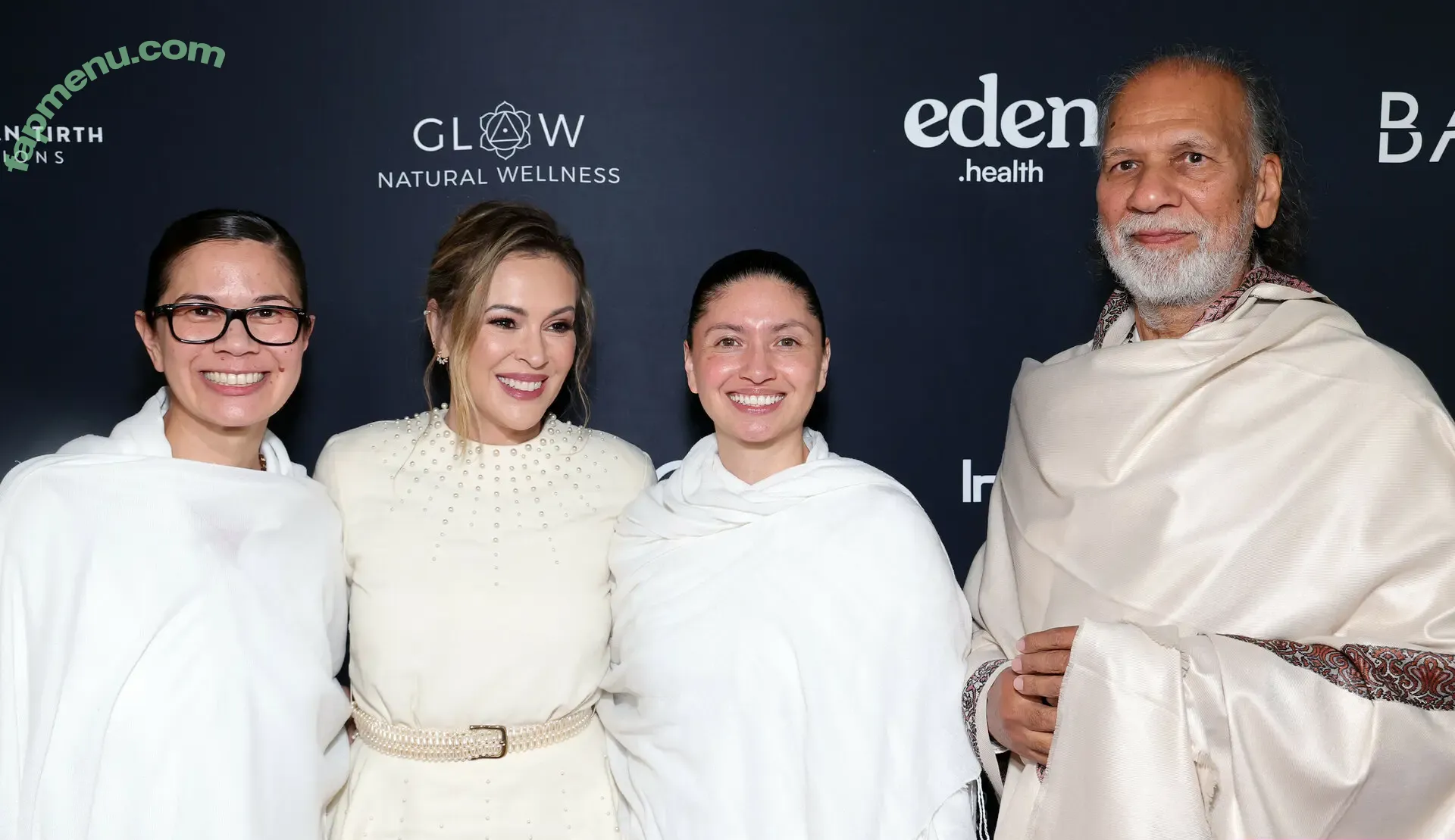 Alyssa Milano nude photo #0650 (alyssa_milano / milano_Alyssa)