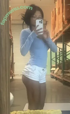 Alyssa Silos / Alythuh nude photo #0384