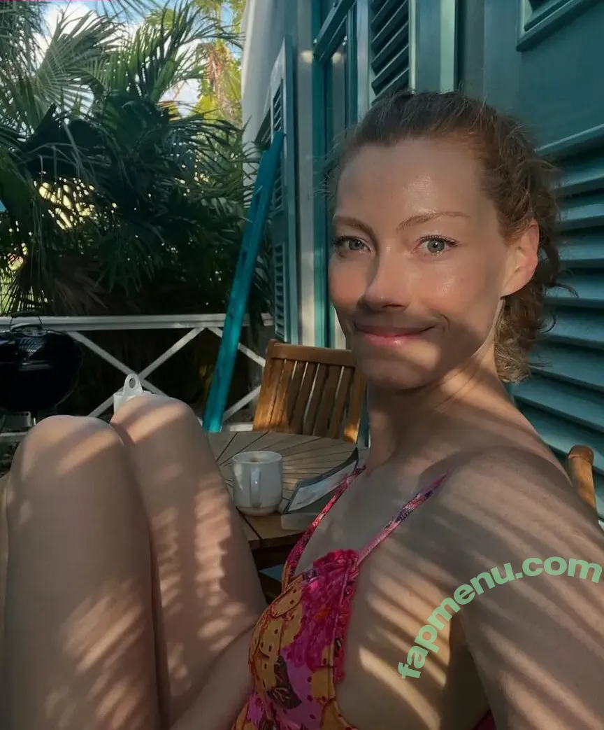 Alyssa Sutherland nude photo #0113 (TheRealAlyssaS)