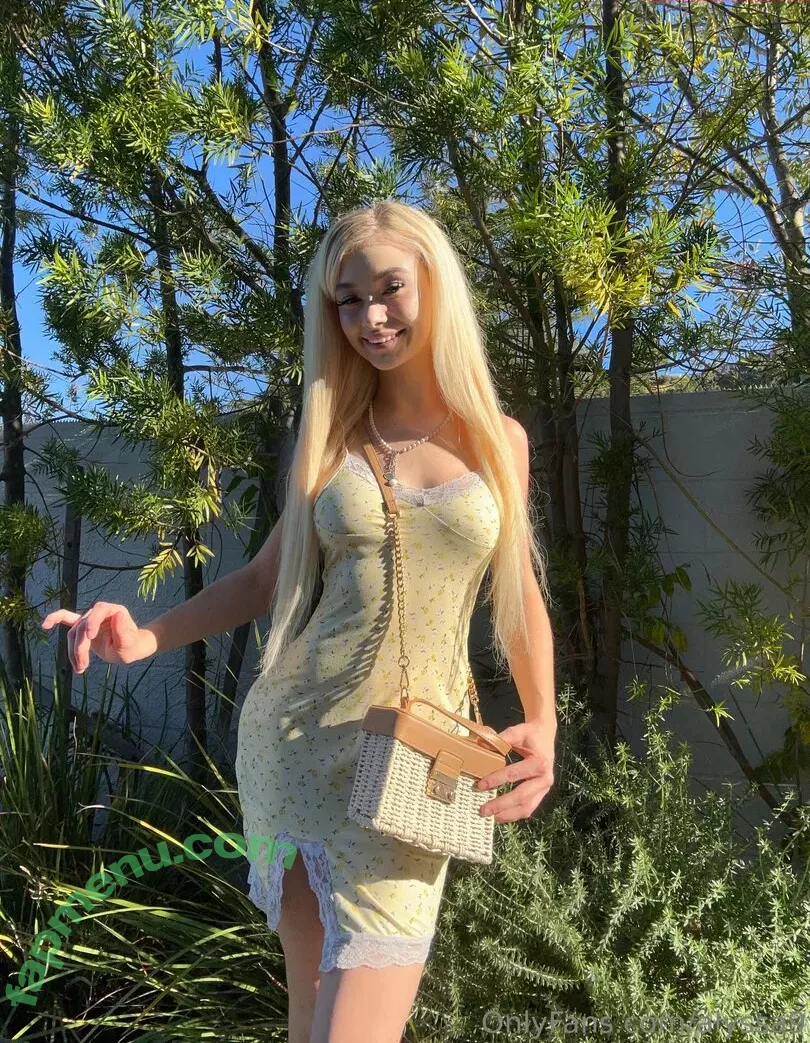alyssa9 nude photo #1833 (allyssaap_ / alyssalynch)