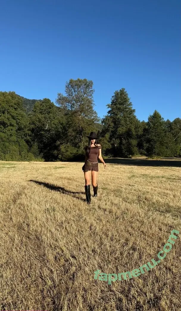 alyssahopee nude photo #0014 (alyssa.hopee)