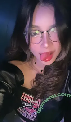 Alyssia.keii / padsfoots nude photo #0050