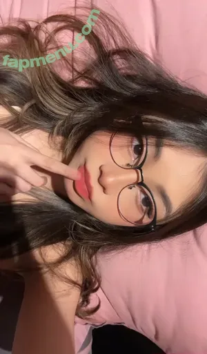 Alyssia.keii / padsfoots nude photo #0312