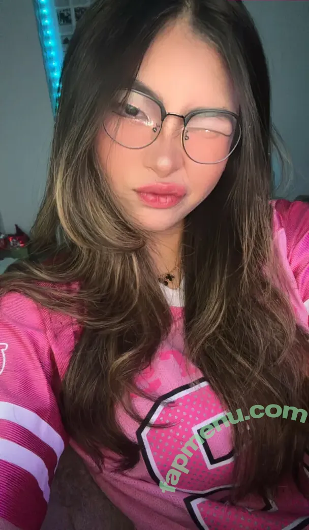 Alyssia.keii nude photo #0124 (padsfoots)