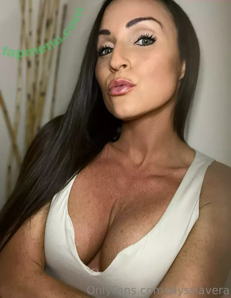 alyssiavera nude photo #0110 (verafiedxo)