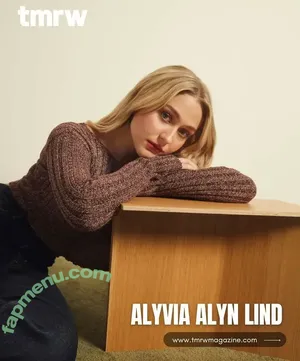 Alyvia Alyn Lind / alyviaalind nude photo #0089