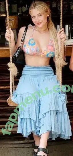 Alyvia Alyn Lind nude photo #0076 (alyviaalind)