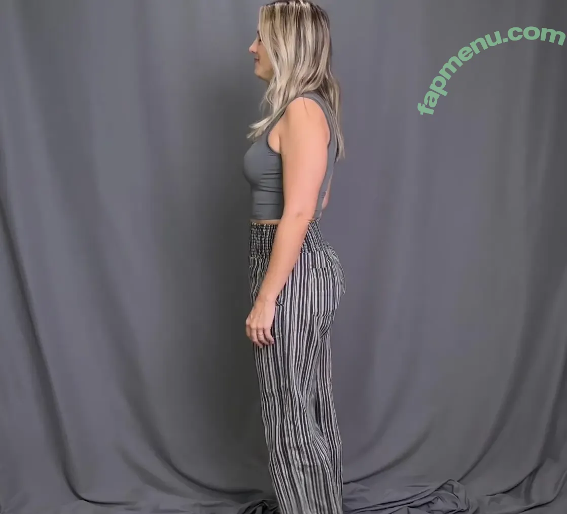 alyxlibbycomedy nude photo #0005 (alyxandra)