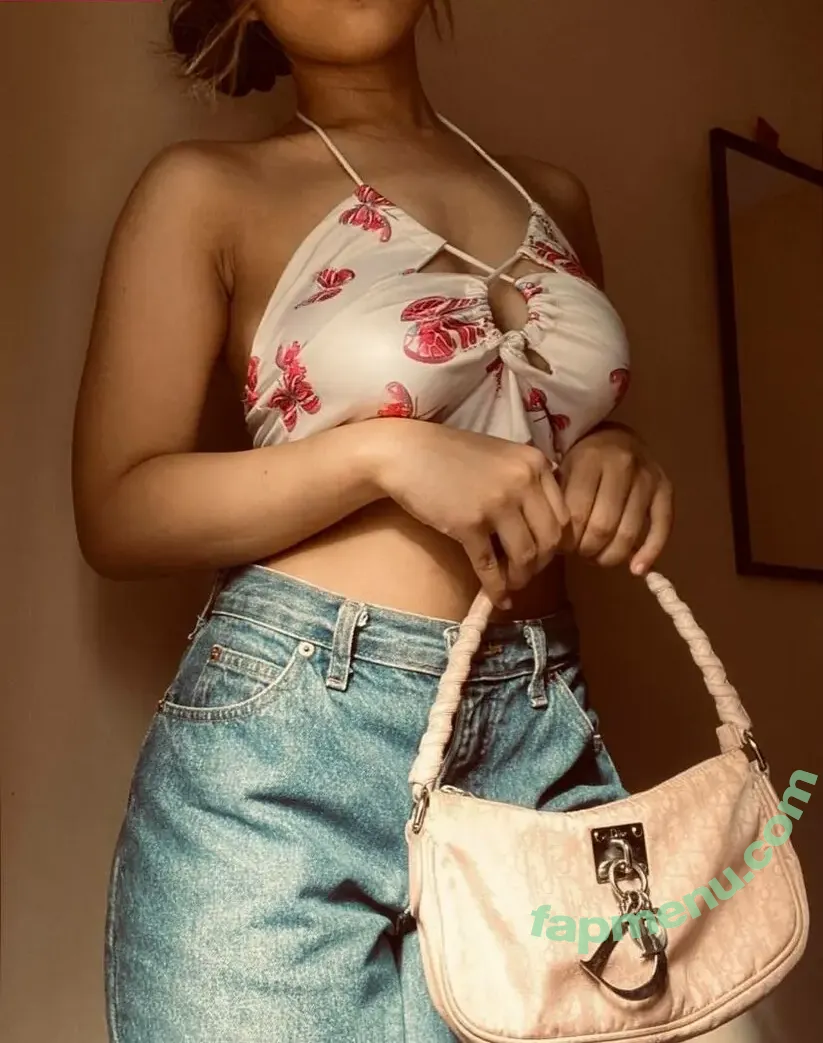 Amaa nude photo #0028 (Amandi / amaanaperville)