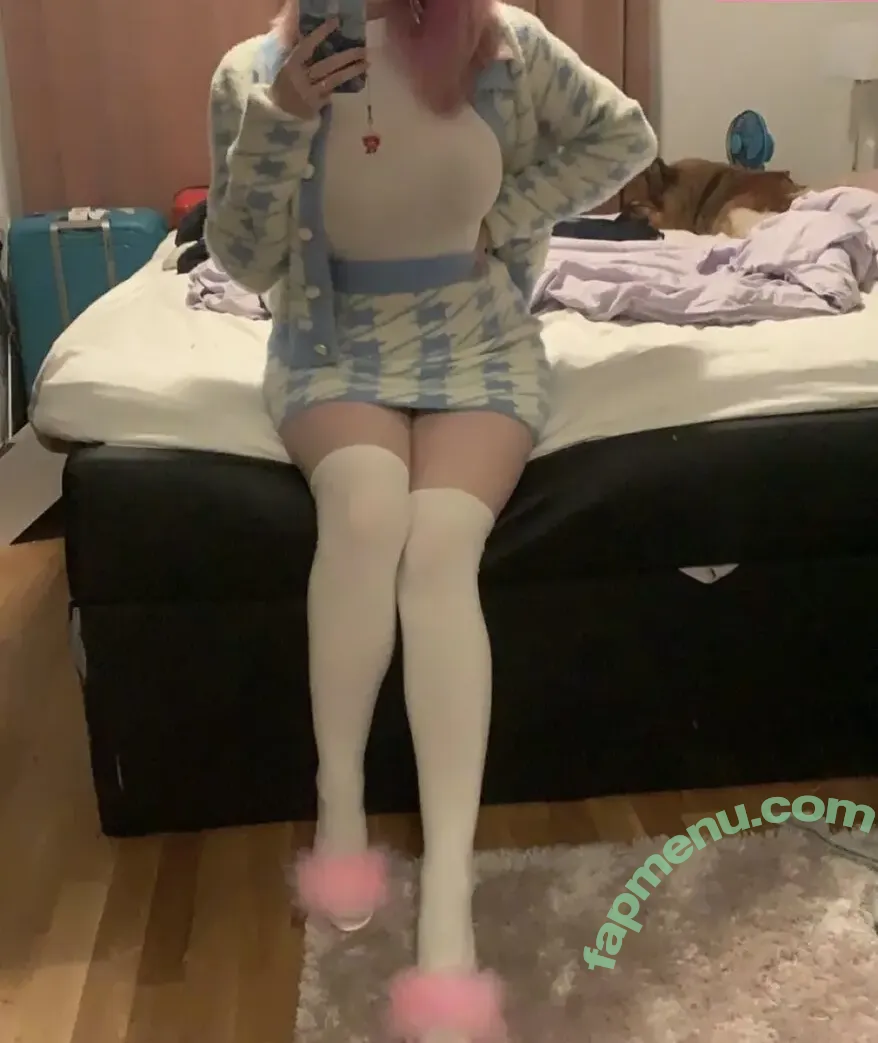 Amadani nude photo #0020 (playful.in.pink)