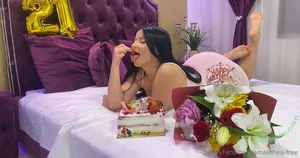 amallthea-free / popular nude photo #0012