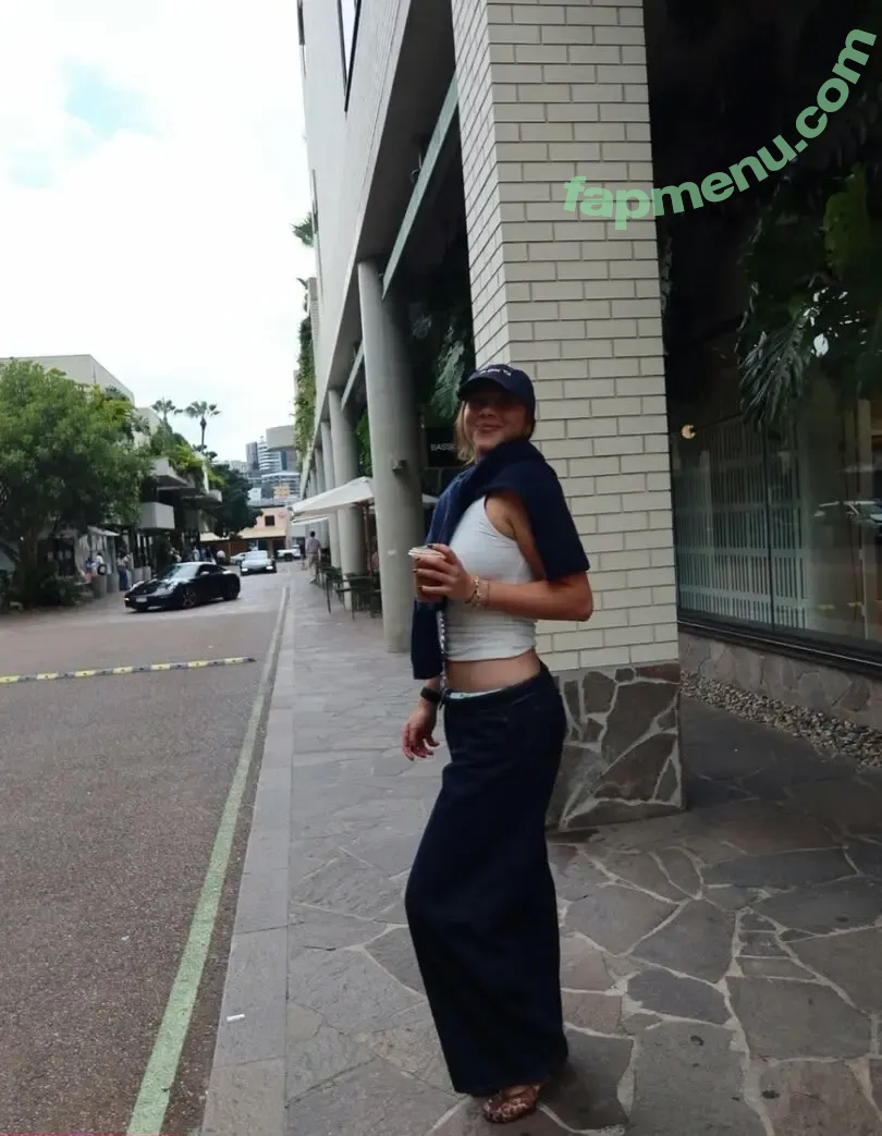 Amanda Anisimova nude photo #0068 (AnisimovaAmanda / amandaanisimova)