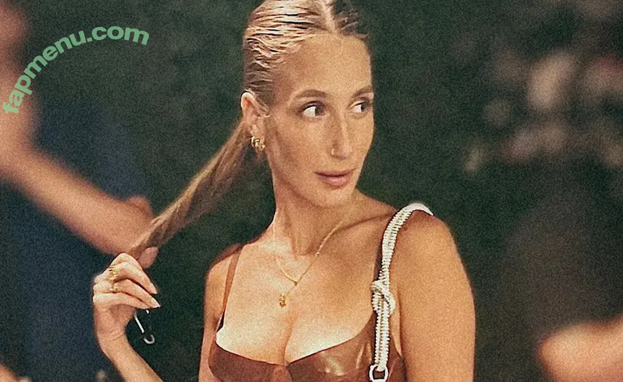 Amanda Batula nude photo #0012 (Amanda Batula)