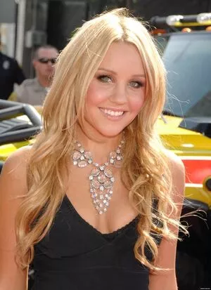 Amanda Bynes / amandabynes / rlamandabynes nude photo #0045