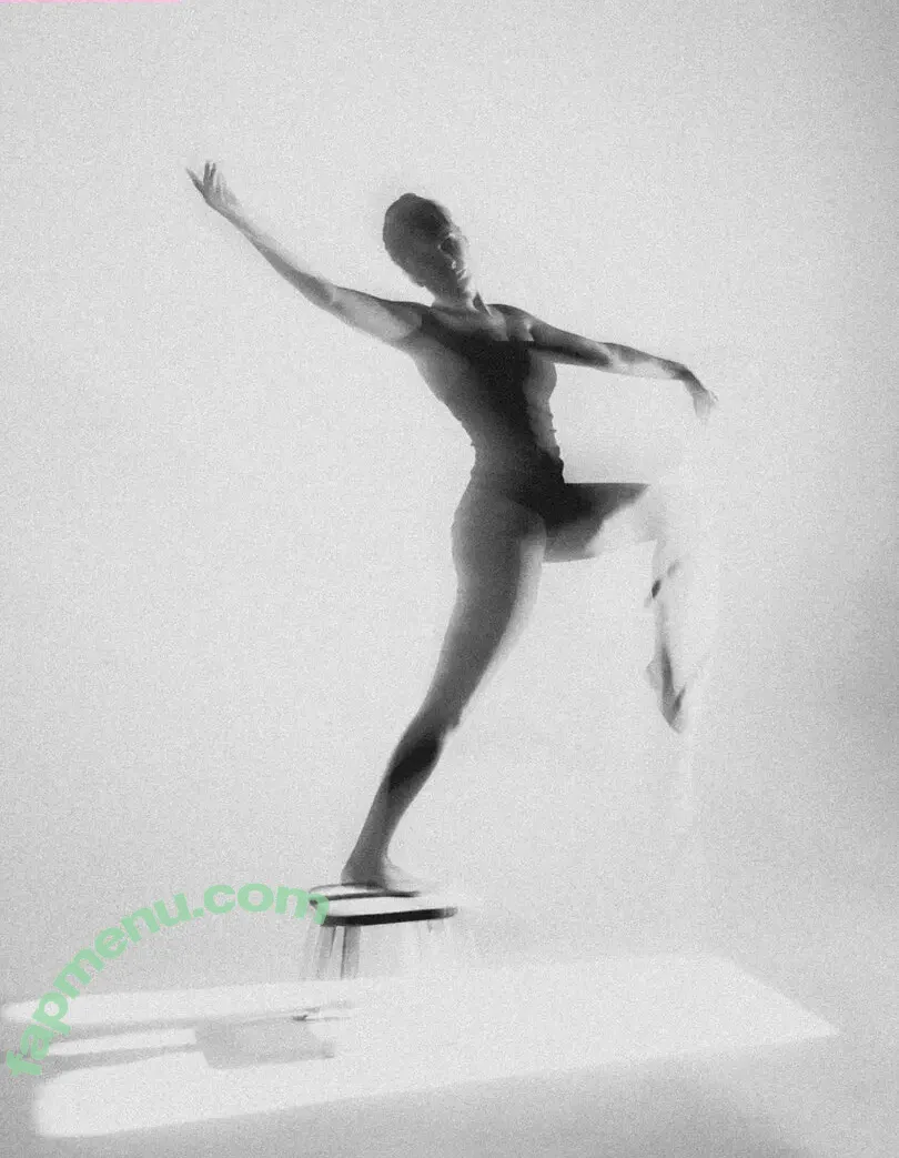 Amanda De Godoi nude photo #0048 (amandadegodoi)