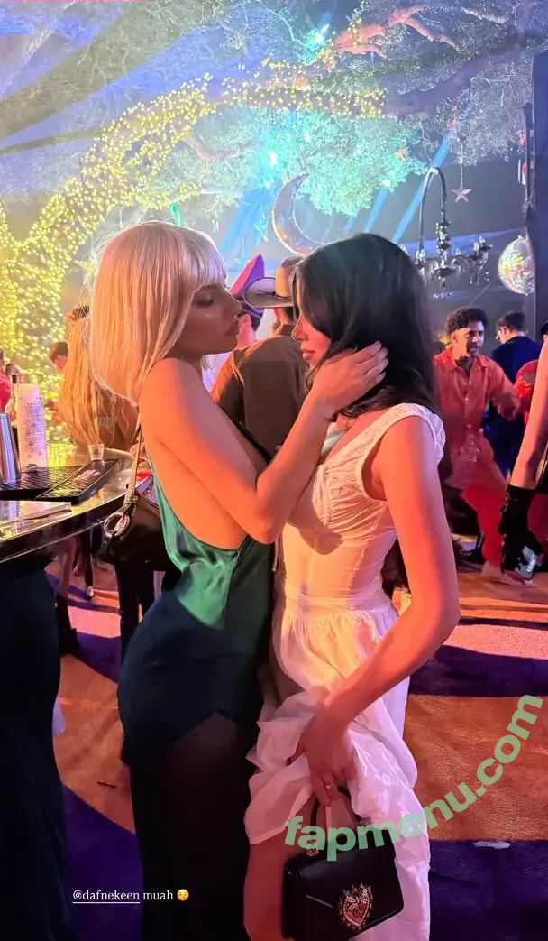 Amanda Diaz nude photo #0096 (amandadiaz)