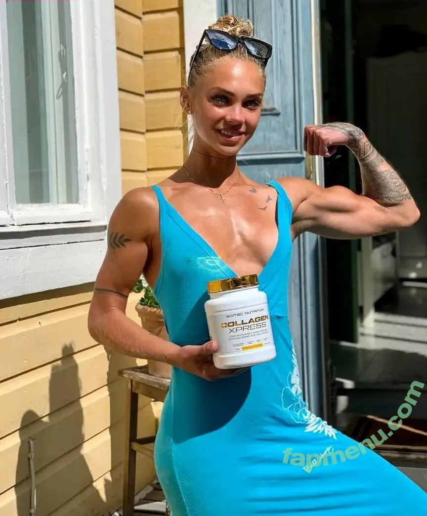 Amanda Essen nude photo #0023 (Svagtillstark)