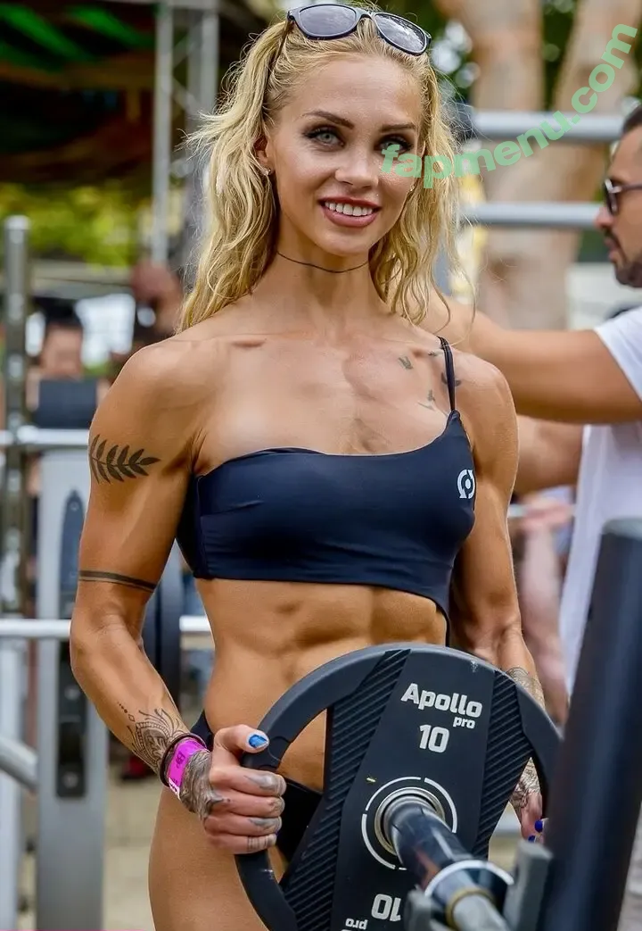 Amanda Essen nude photo #0064 (Svagtillstark)