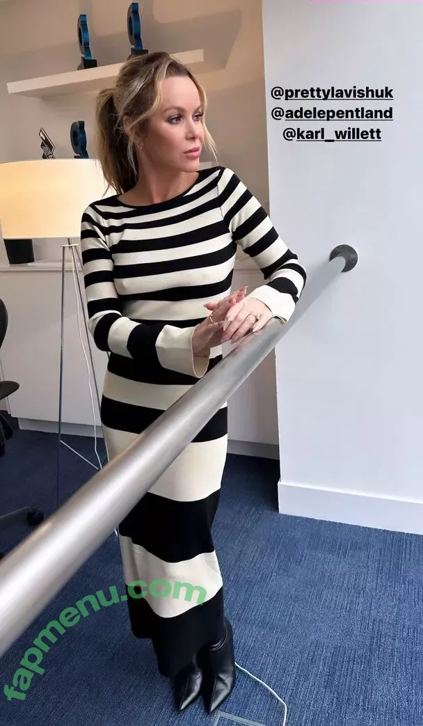 Amanda Holden nude photo #1088 (noholdenback)