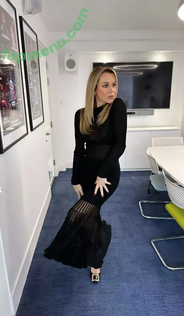 Amanda Holden nude photo #1108 (noholdenback)