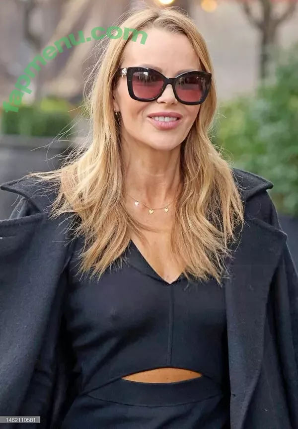 Amanda Holden nude photo #1117 (noholdenback)