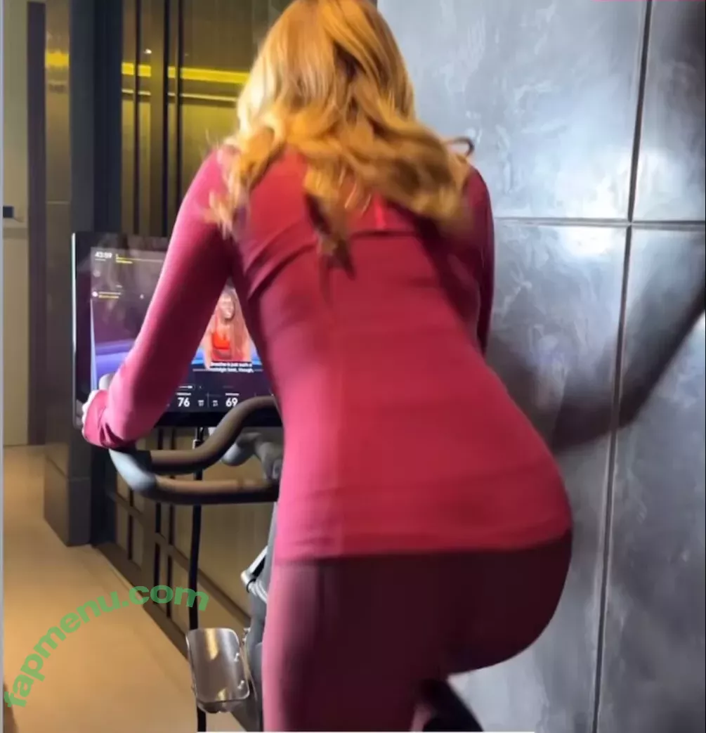 Amanda Holden nude photo #1199 (noholdenback)