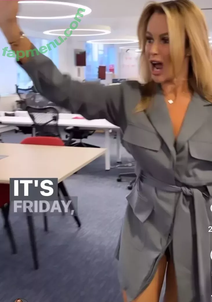 Amanda Holden nude photo #1215 (noholdenback)