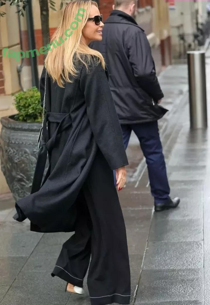 Amanda Holden nude photo #1234 (noholdenback)
