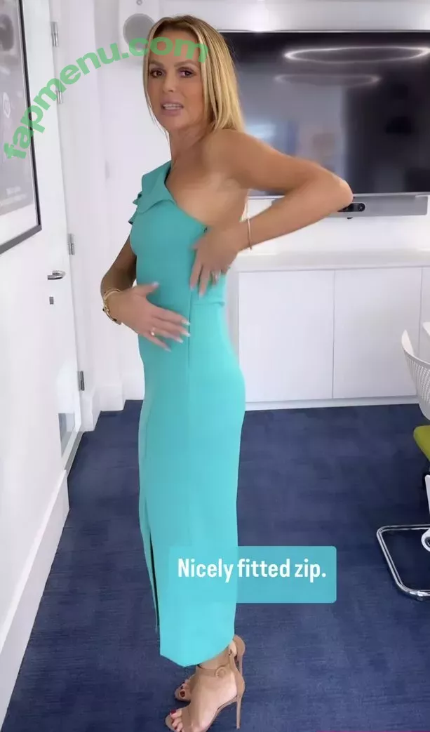Amanda Holden nude photo #1595 (noholdenback)
