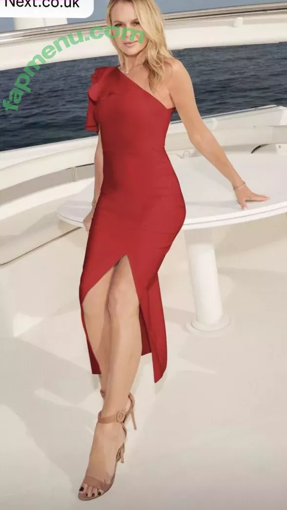 Amanda Holden nude photo #1600 (noholdenback)