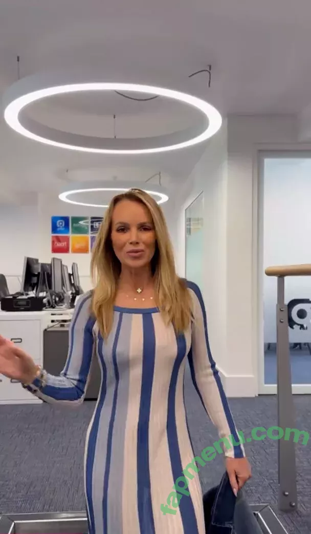 Amanda Holden nude photo #1608 (noholdenback)