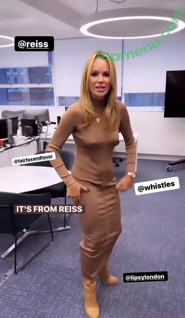 Amanda Holden nude photo #1788 (noholdenback)