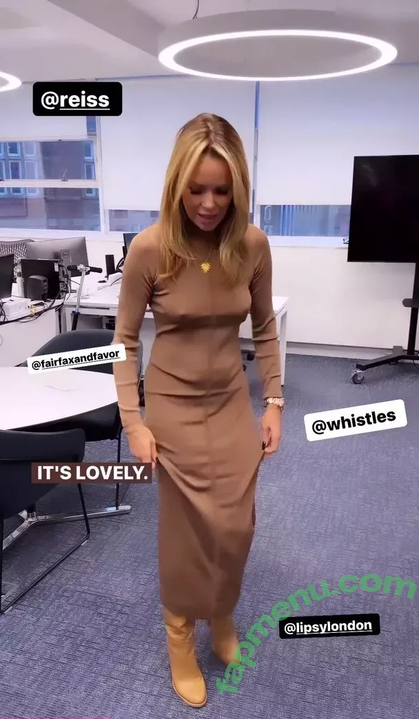 Amanda Holden nude photo #1789 (noholdenback)