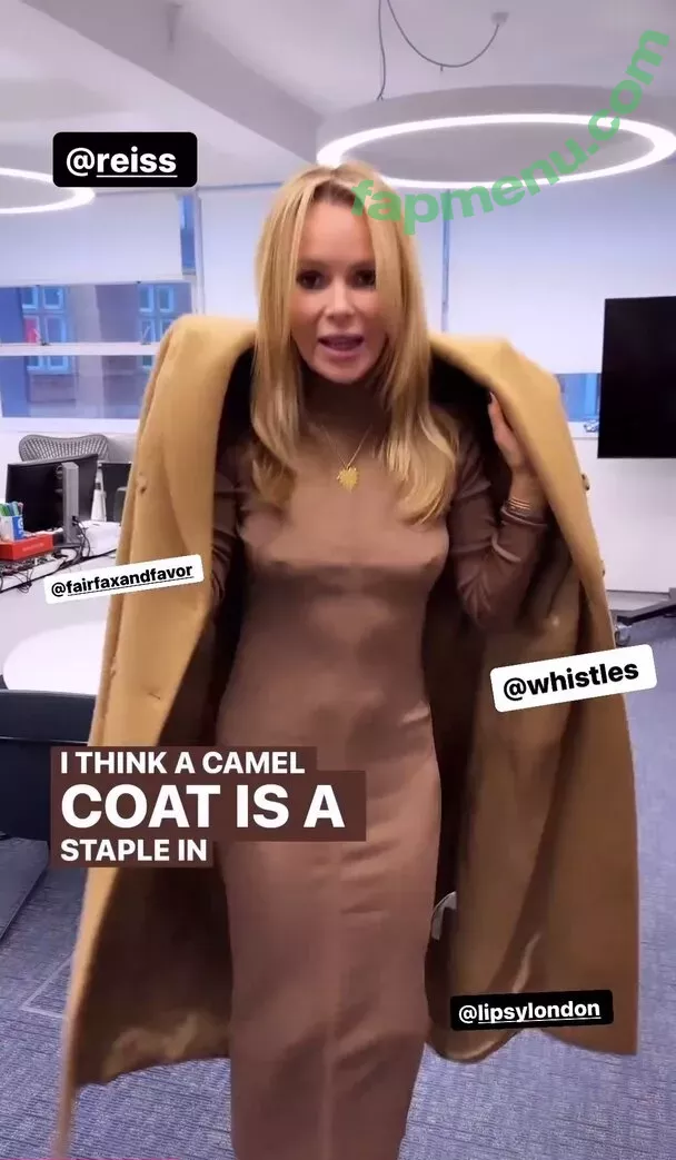 Amanda Holden nude photo #1794 (noholdenback)