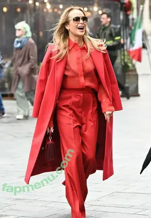 Amanda Holden / amanda_holden / noholdenback nude photo #2787