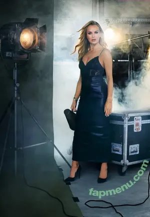 Amanda Holden / amanda_holden / noholdenback nude photo #2909