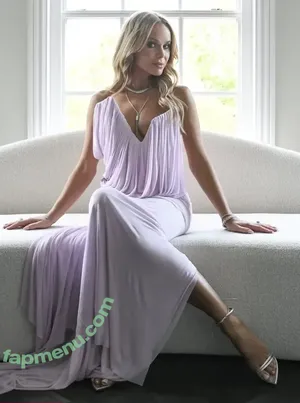 Amanda Holden / amanda_holden / noholdenback nude photo #2970