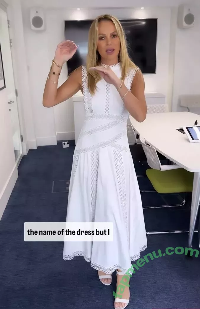 Amanda Holden nude photo #2037 (noholdenback)