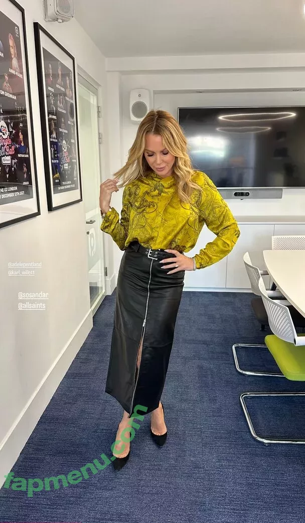Amanda Holden nude photo #2169 (noholdenback)