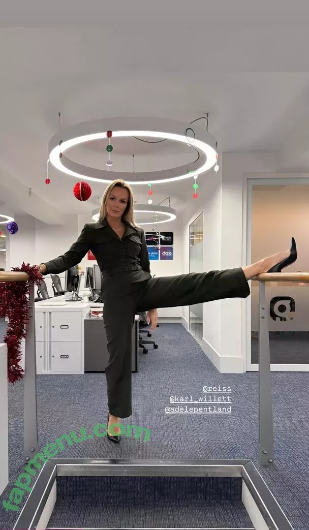 Amanda Holden nude photo #2391 (noholdenback)